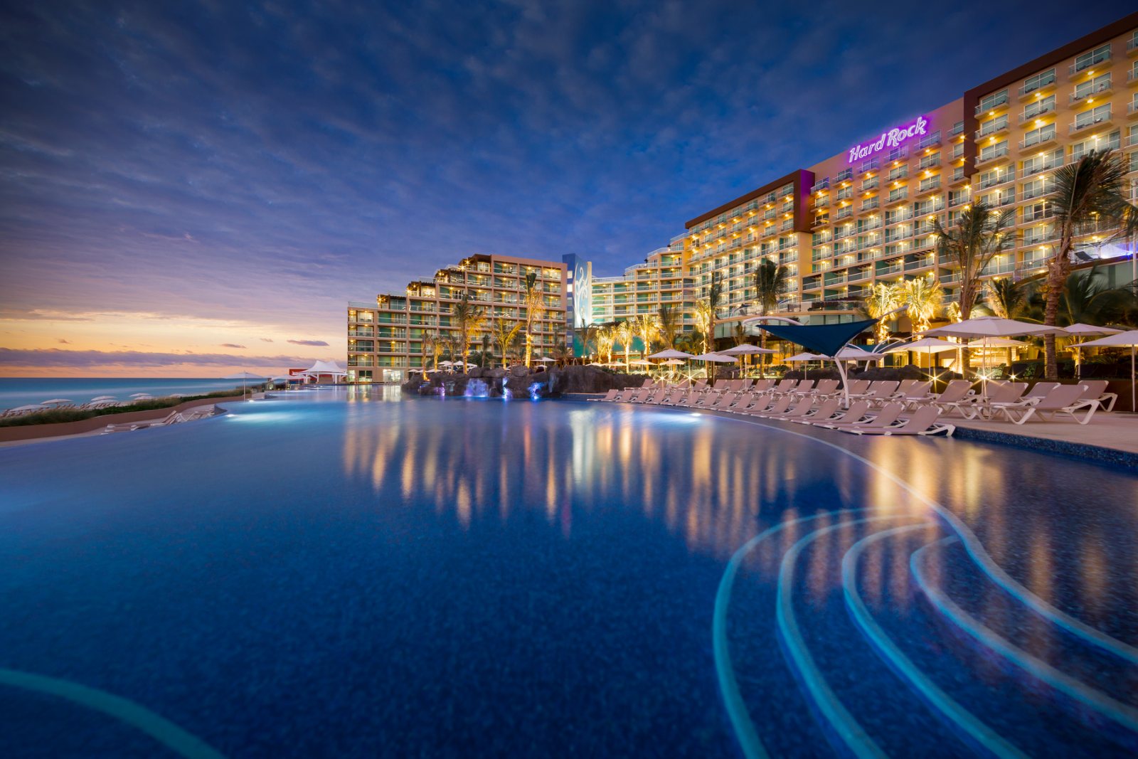 Hard Rock Hotel Cancún – Plan Todo Incluido
